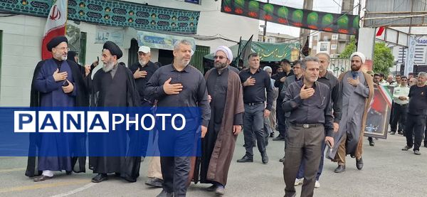 دسته‌روی بسیجیان عزادار حسینی در محمودآباد