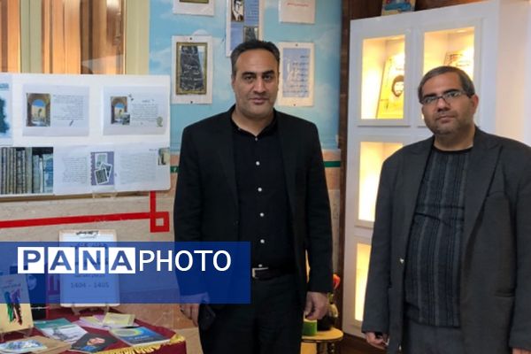 برپایی نمایشگاه کتاب و کتابخوانی به همت دانش‌آموزان مدارس ناحیه دو شهرری 