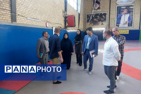نظارت بر پیشرفت بازسازی مجموعه ورزشی محمد حسین ثمری در ملارد