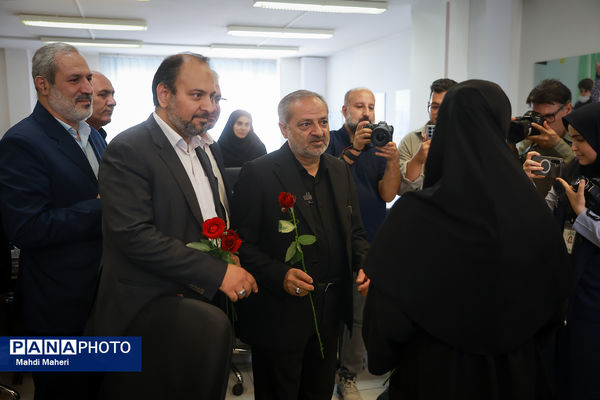 حضور وزیر آموزش و پرورش در خبرگزاری پانا به‌مناسبت روز خبرنگار