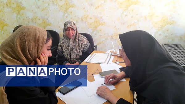 پایگاه ‌های انتخاب رشته در ناحیه ۷ مشهد مقدس فعال هستند