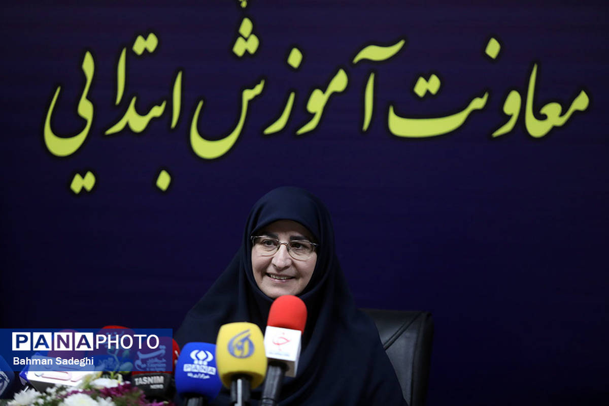 جذب ۳۰ هزار کودک بازمانده از تحصیل/ ۲۳ صدم درصد افزایش نرخ ارتقا و ۱۴ درصد کاهش نرخ تکرار پایه در مقطع ابتدایی/ افزایش هنرستانهای فنیوحرفهای و کاردانش عشایری از ۱۰۵ به ۱۱۹ مورد