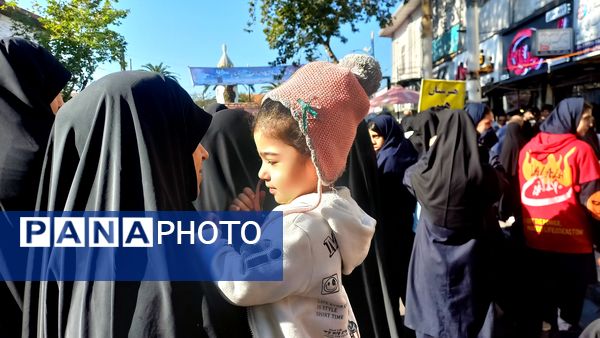 راهپیمایی ۱۳ آبان در قائمشهر