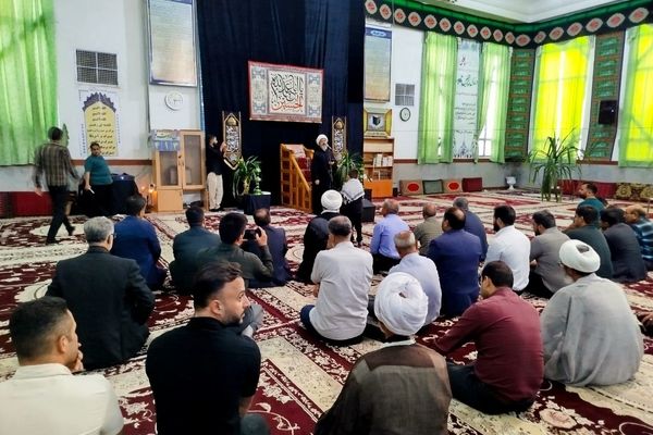 همایش تحلیلی بصیرتی بشارت فتح 