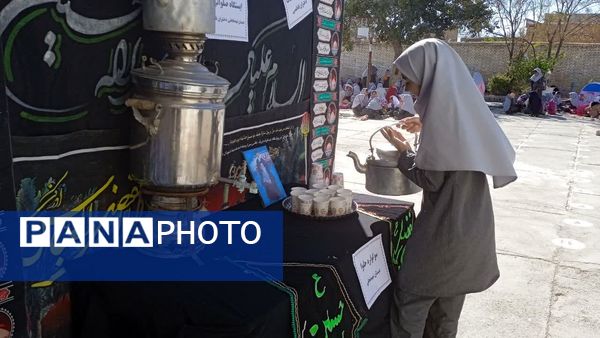 برپایی موکب فاطمیه در مدرسه تجلی عشق و ارادت دانش‌آموزان به حضرت زهرا (س)