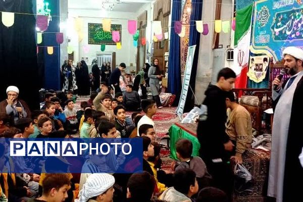 اعتکاف دانش‌آموزی در زرقان