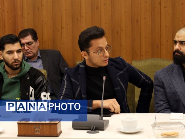  از تسخیر تا تبیین؛ بازخوانی پیام ۱۳ آبان در دانشگاه آزاد مشهد