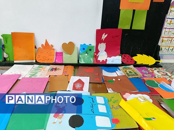 کتاب‌هایی از دل و دست کودکان در کلاس درس