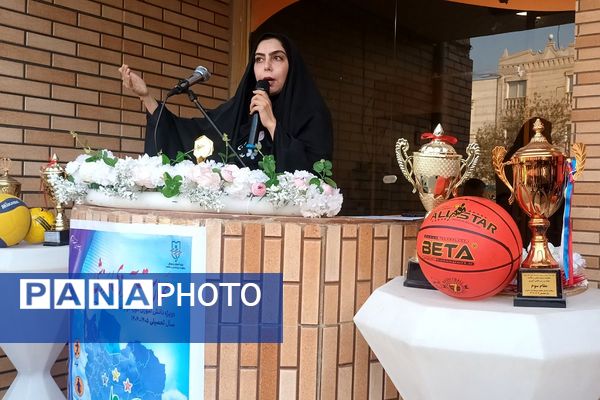 افتتاحیه جشنوارهی بازیهای مهارتی-ورزشی در مدرسه زهرهوند قرچک