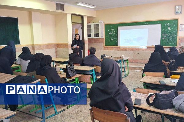 کارگاه تبیین و واکاوی ضروریات سفر یادگیری در بهارستان‌دو