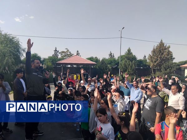 طرح پویا، شهر پویا با برگزاری  همایش پیاده روی خانوادگی در بوستان ورزش ملارد 