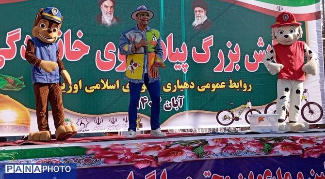 برگزاری همایش بزرگ پیاده‌روی خانوادگی در بهارستان‌2