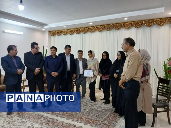 تقدیر مدیرکل آموزش و پرورش خراسان شمالی از دانش‌آموز شیروانی دارنده مدال برنز المپیاد جهانی علوم زمین