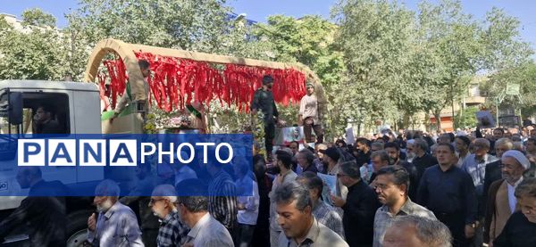 تشییع باشکوه پیکر شهدای مبارزه با اسرائیل در کاشان