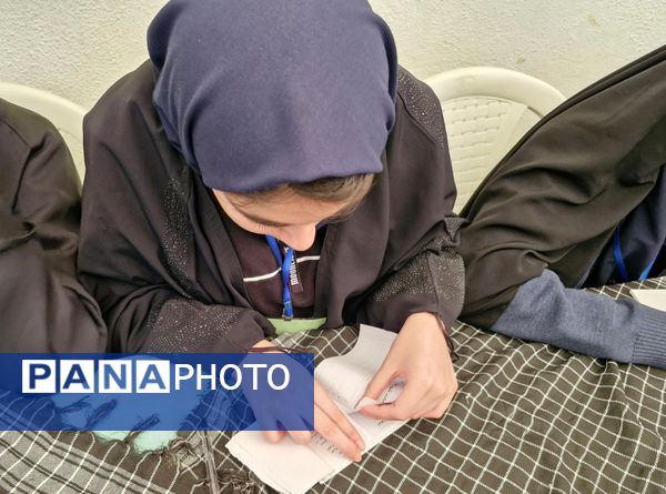 انتخابات پرچمداران حل مسئله ایران مقتدر در مدرسه شاهد شهیده سهام خیام