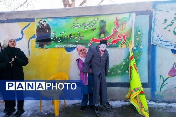 پاسخ حماسی مردم انقلابی فاروج به استکبار جهانی با حضور در راهپیمایی ۲۲بهمن 