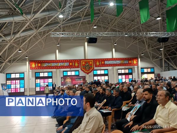 مراسم بزرگداشت شهدای حملات تروریستی رژیم صهیونسیتی در گلستان شهدای اصفهان 