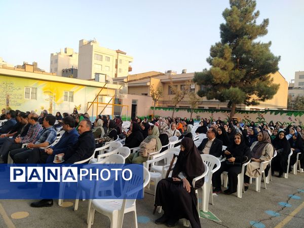 انتخابات انجمن اولیا و مربیان در دبیرستان علی افشارنژاد 