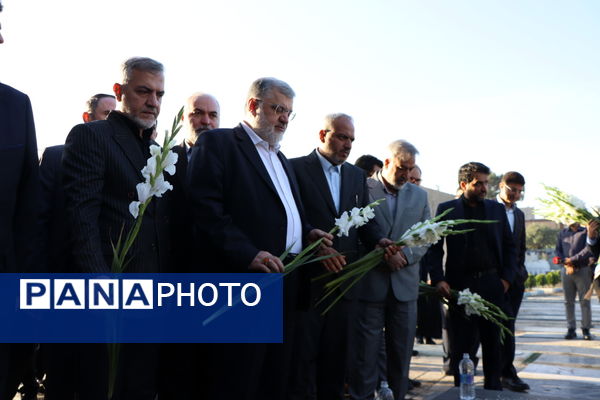 تجدید پیمان استاندار تهران با آرمان های شهدا