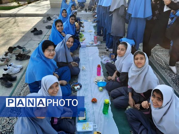 تخم مرغ، قهرمان کوچک سفره‌ها: جشنواره‌ای پرنشاط در دبستان دخترانه ام البنین