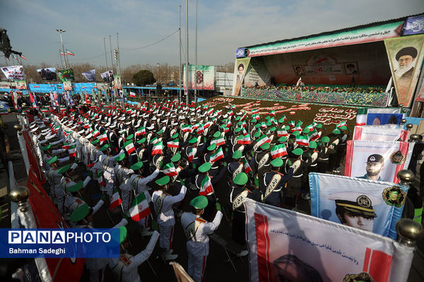 سخنرانی رئیس جمهوری در راهپیمایی ۲۲ بهمن ۱۴۰۳
