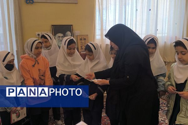 طنین هفته کتاب در دبستان وحیدکیهانی