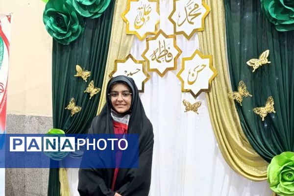 ورود دانش‌ آموزان دختر ناحیه دو شهرری به مراسم معنوی اعتکاف 