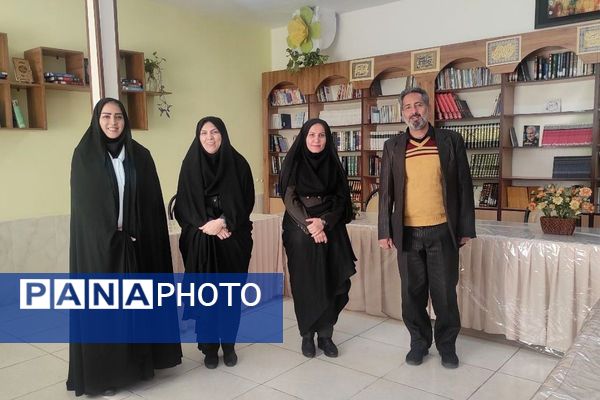 زنگ دانایی در دبیرستان شاهد صدیقه طاهره(س) اسلامشهر به‌صدا درآمد