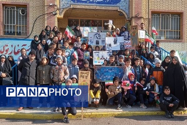 شکوه همبستگی مردم شهید پرور فشافویه در راهپیمایی ۲۲ بهمن