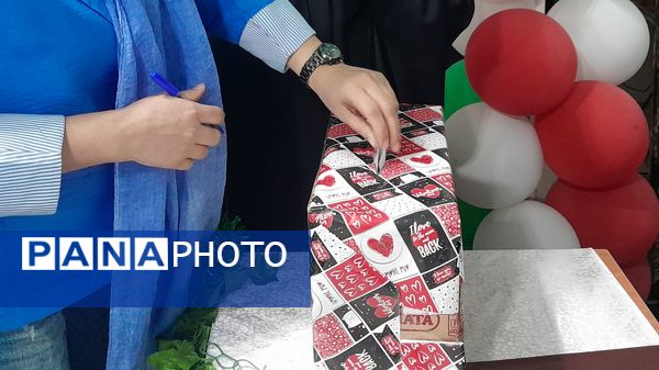اولین جلسه انجمن اولیا و مربیان در دبیرستان دخترانه صدیقه یک
