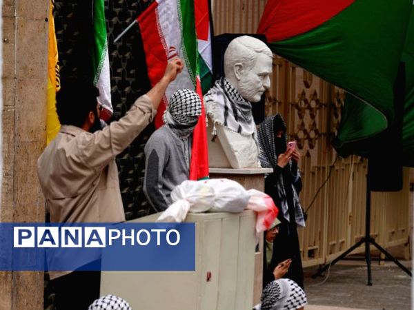 غرش خشم انقلابی دانشجویان دانشگاه آزاد مشهد علیه صهیونیسم و فریاد همبستگی با غزه