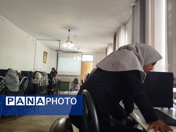 بازدید دانش‌آموزان کلاس ششم دبستان شهید نجفی فدافن از پژوهش‌سرای کار و فناوری