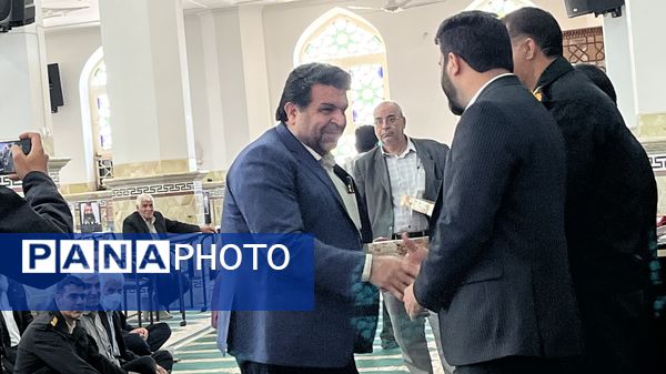 تکریم مادران و همسران شهدا و تجلیل از برگزیدگان مسابقات در نماز جمعه اشکذر 