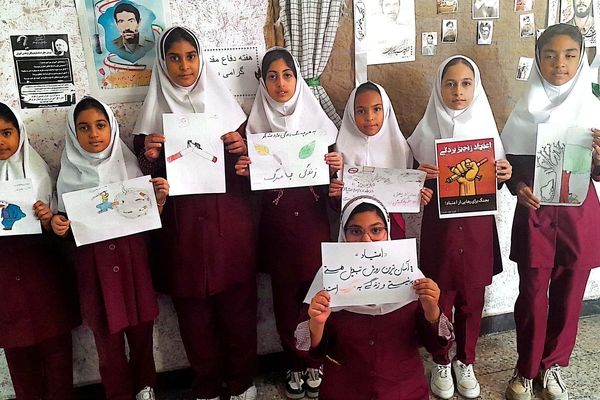 دانش‌‌آموزان دبستان استقلال حاجی‌‌آباد پیام‌‌آوران آگاهی شدند