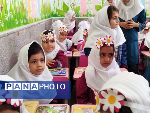 طلوع شکوفه‌های امید در دبستان امین زاده فاروج 