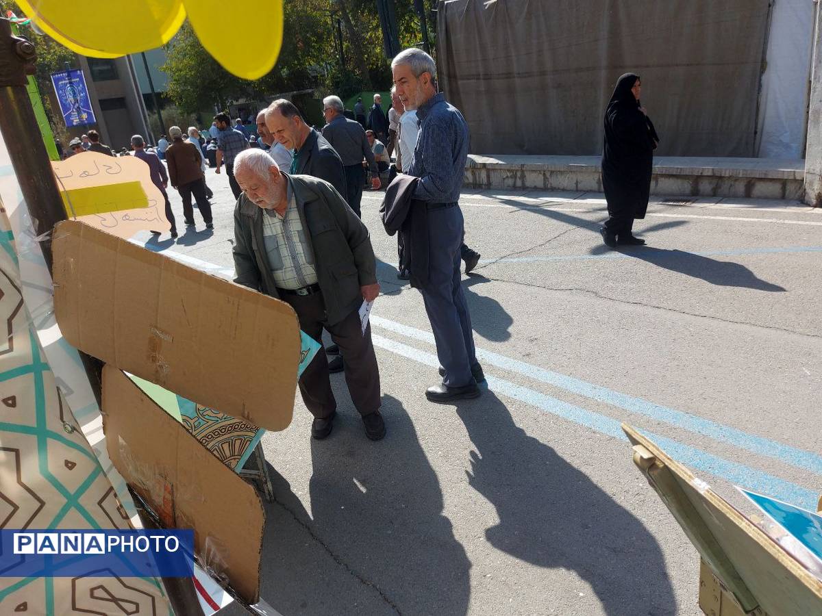 پویش «نسل فهمیده» در نماز جمعه تهران