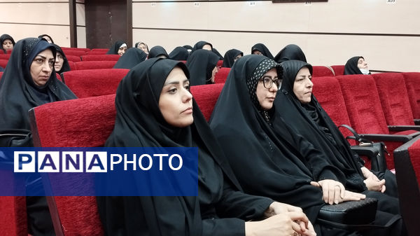 برگزاری جلسه مدیران مدارس منطقه ۱۴ 