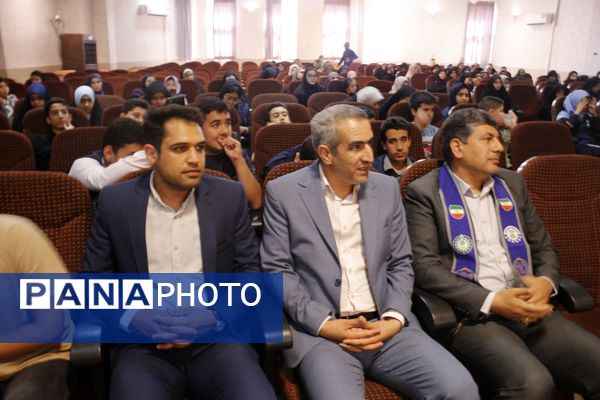 کارگاه خبرنویسی با مدیرعامل خبرگزاری پانا در مشهد