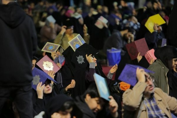 مراسم پرفیض سومین شب احیای لیالی‌القدر در آستان مقدس امام زاده طاهر کرج
