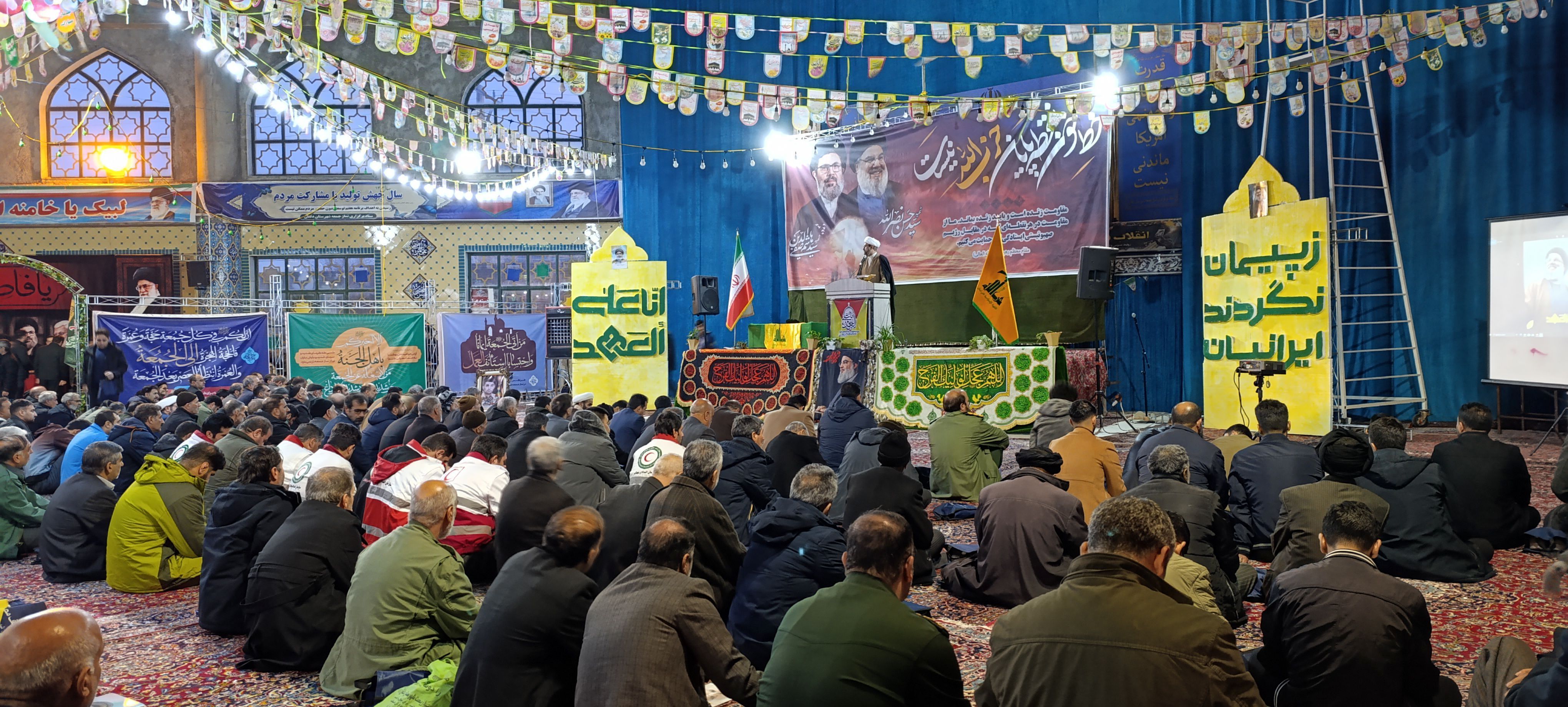 مراسم بزرگداشت شهید سیدحسن نصرالله در مصلای شهرستان نورآباد برگزار شد
