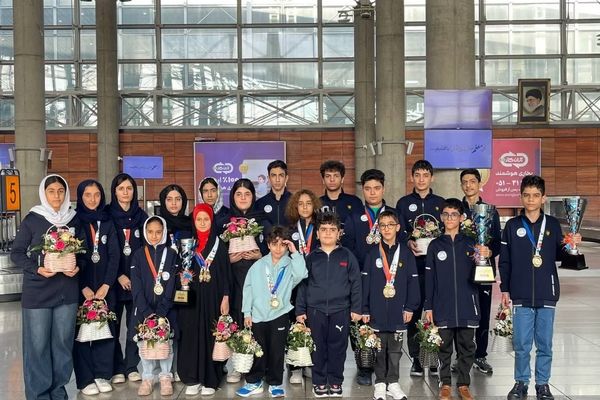 جادوگر مهره‌ها؛ استاد فیده ۱۲ ساله شطرنج ایران: اولویتم تحصیل است، شطرنج را کنار درس ادامه می‌دهم