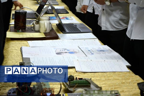 زنگ پژوهش در بهارستان‌دو