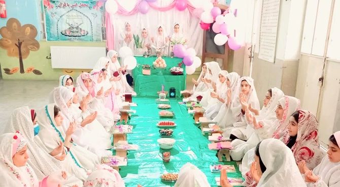 جشن قرآن در دبستان شیخ کلینی ۲