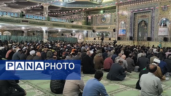 میعادگاه دانش‌آموزان با نماز جمعه