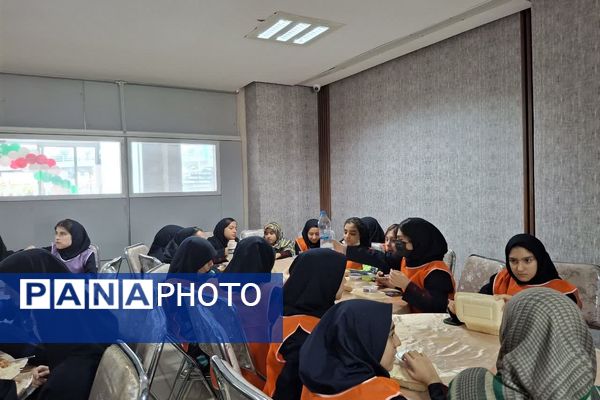 اردوی یک روزه دبیرستان امام خامنه‌ای در موسسه فرهنگی ورزشی ایثار 