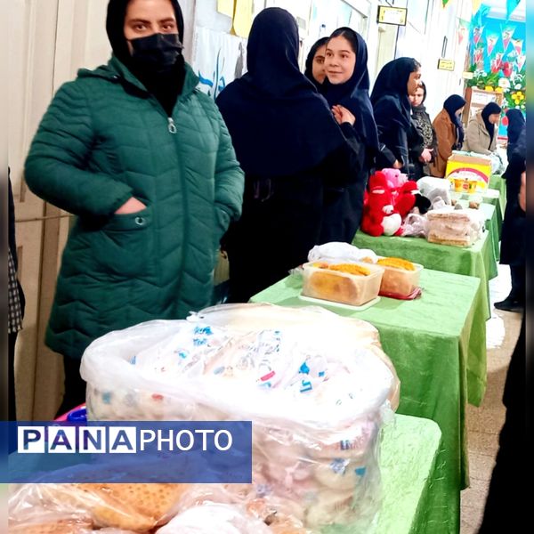 نمایشگاه هفته هنرهای مدرسه (ماها) در دبیرستان سمیه بجنورد