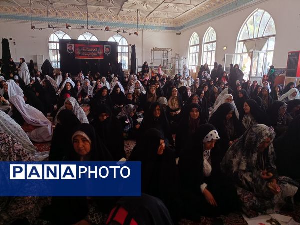 نماز جمعه‌ای با رنگ و بوی معلمی
