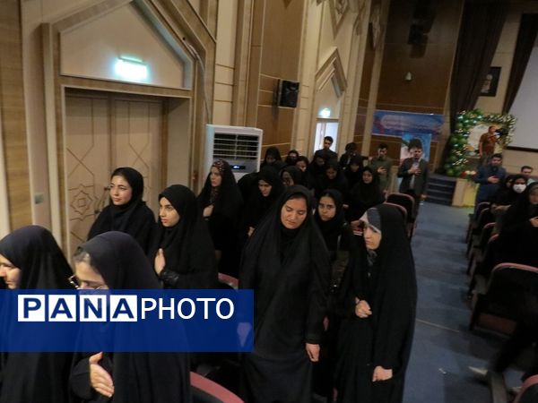 دیدار مشاور وزیر در امور زنان با دانشجویان دانشگاه فرهنگیان 