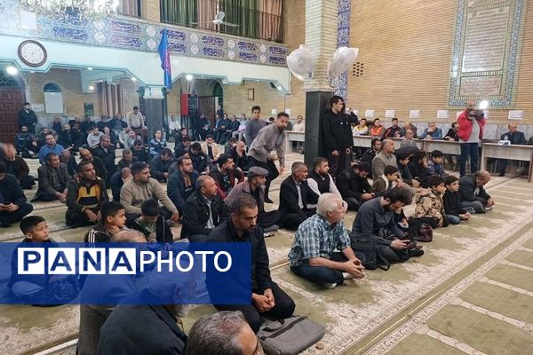 برپایی میزخدمت باحضور مسئولان و نمایندگان قوای مجریه و مقننه در بخش خاوران شهرستان ری