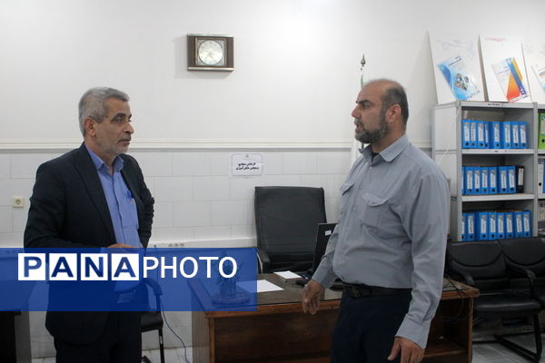 بازدید رئیس اداره خدمات آموزش و پرورش استان بوشهر از سازمان دانش‌آموزی استان
